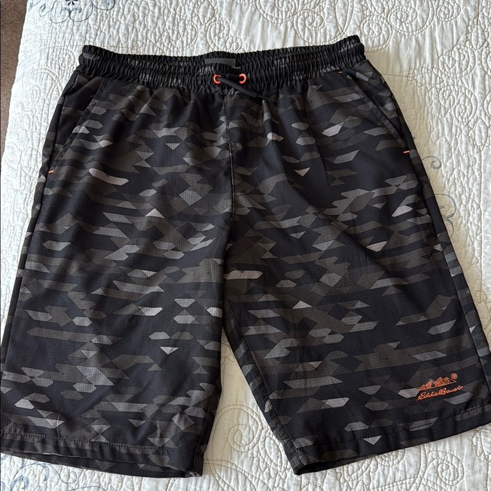 NWOT Black and Gray Geometric Pattern Swim Shorts.
